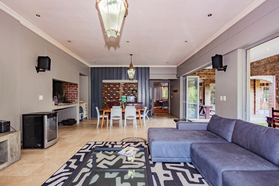 6 Bedroom Property for Sale in Vierlanden Western Cape